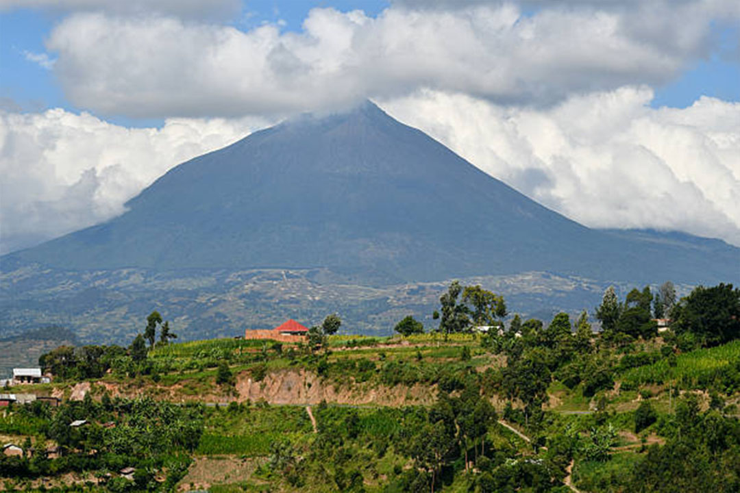 Hiking Mount Muhabura